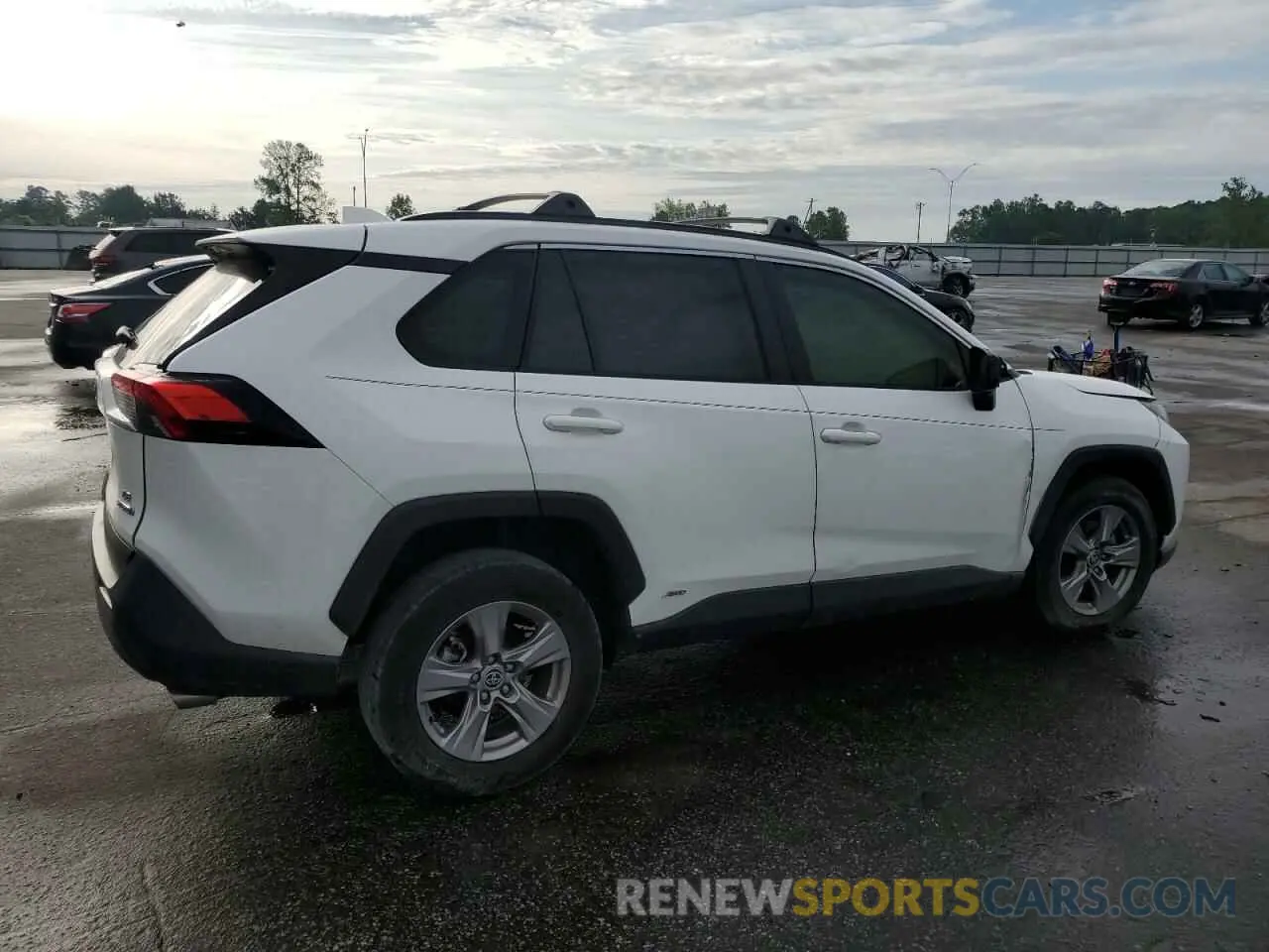 3 Фотография поврежденного автомобиля JTMLWRFV2PD205325 TOYOTA RAV4 2023