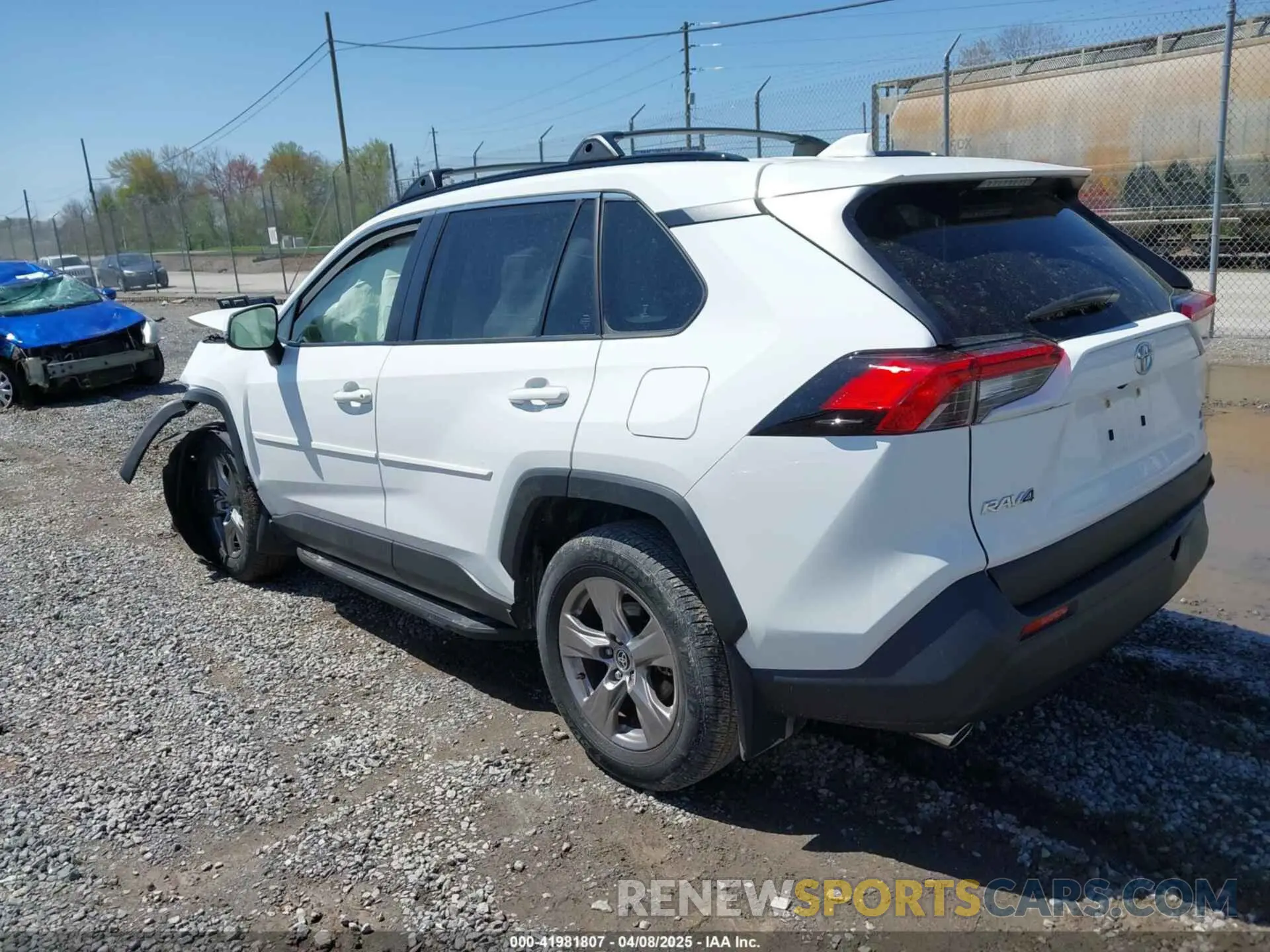 3 Photograph of a damaged car JTMP1RFV1PD093939 TOYOTA RAV4 2023