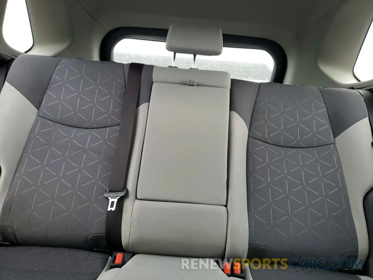 10 Фотография поврежденного автомобиля JTMP1RFV7PD093184 TOYOTA RAV4 2023