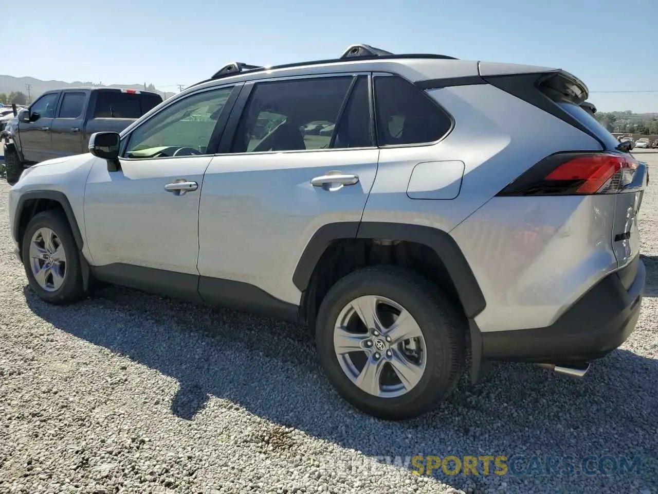 2 Photograph of a damaged car JTMP1RFV8PJ040866 TOYOTA RAV4 2023