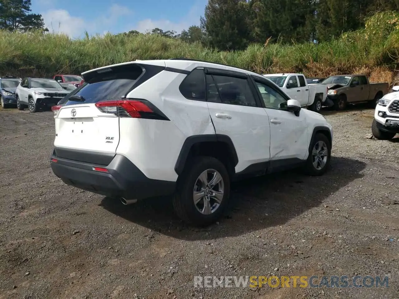 3 Photograph of a damaged car JTMP1RFVXPD101164 TOYOTA RAV4 2023