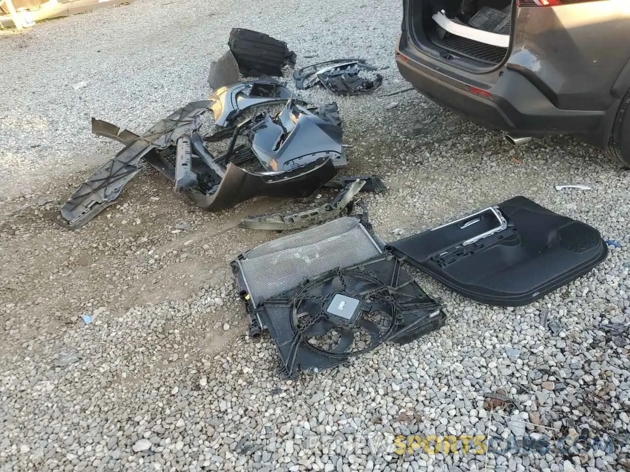 13 Фотография поврежденного автомобиля JTMRWRFV0PD177308 TOYOTA RAV4 2023