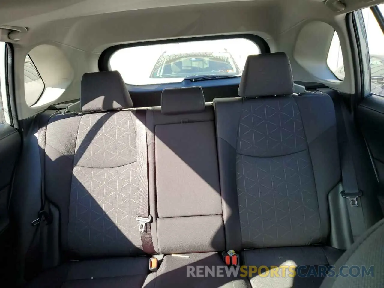 10 Фотография поврежденного автомобиля JTMRWRFV3PD207384 TOYOTA RAV4 2023