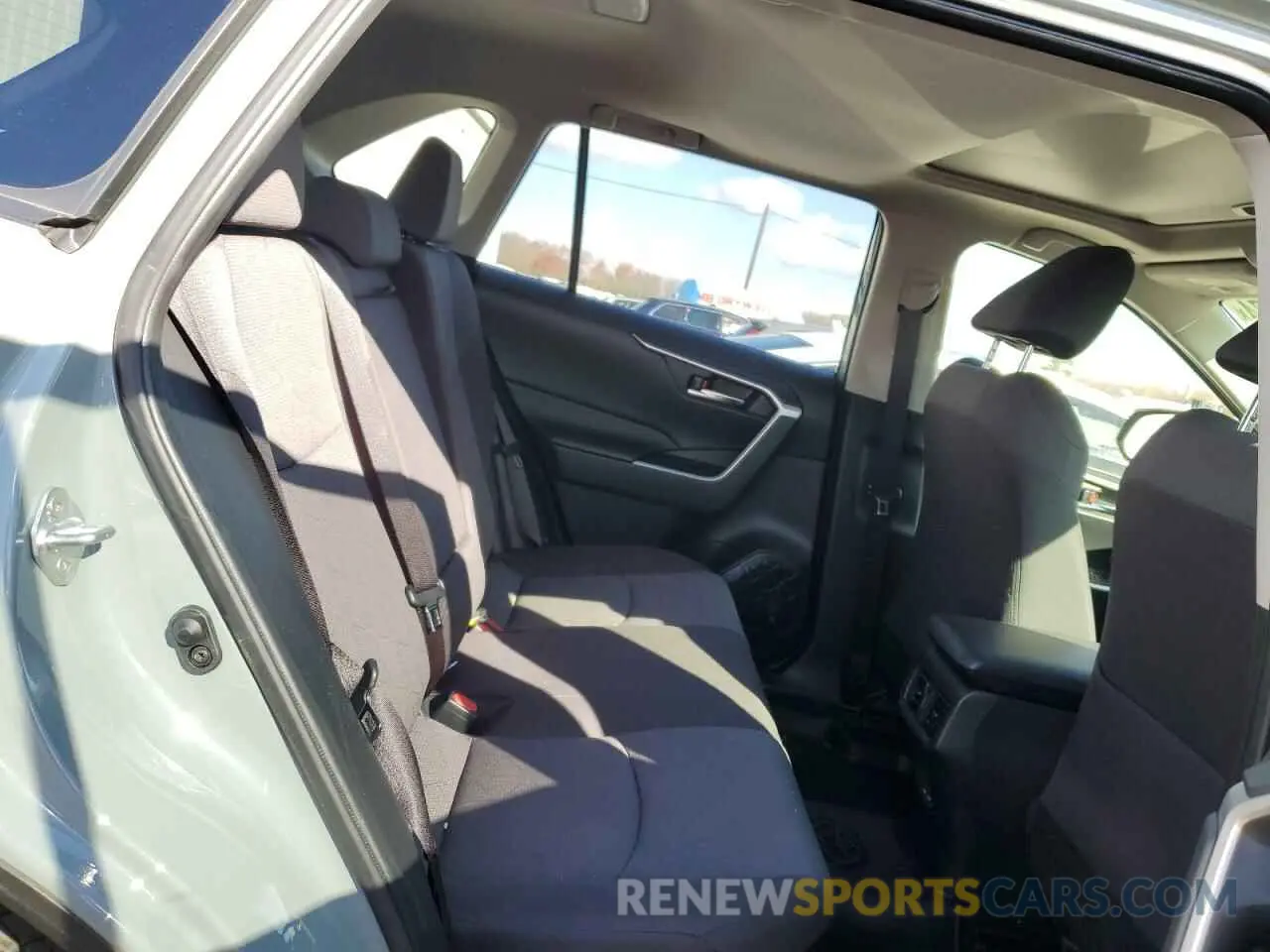11 Фотография поврежденного автомобиля JTMRWRFV3PD207384 TOYOTA RAV4 2023