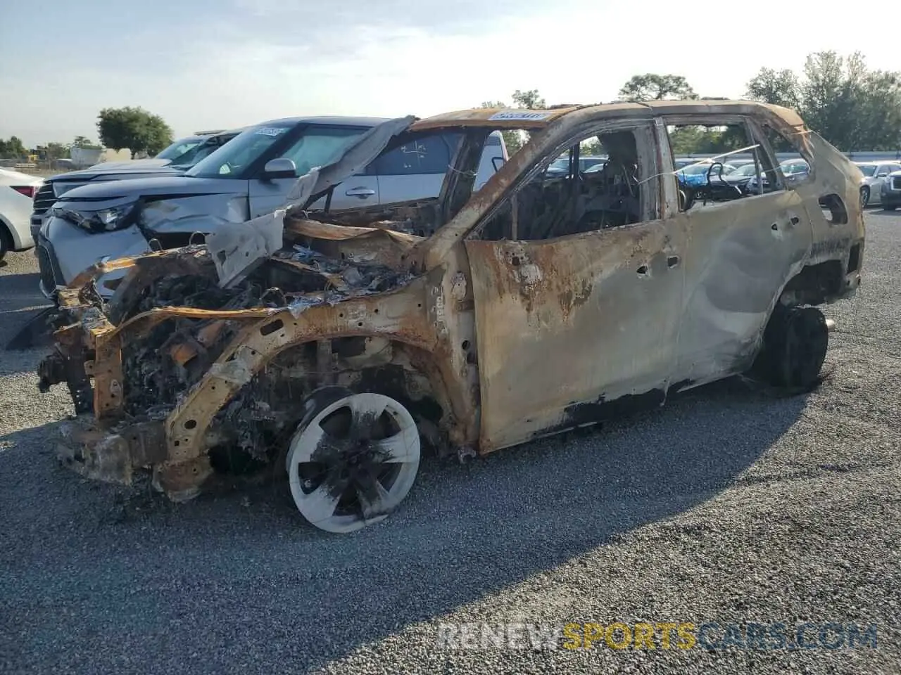 1 Фотография поврежденного автомобиля JTMRWRFV6PJ056588 TOYOTA RAV4 2023