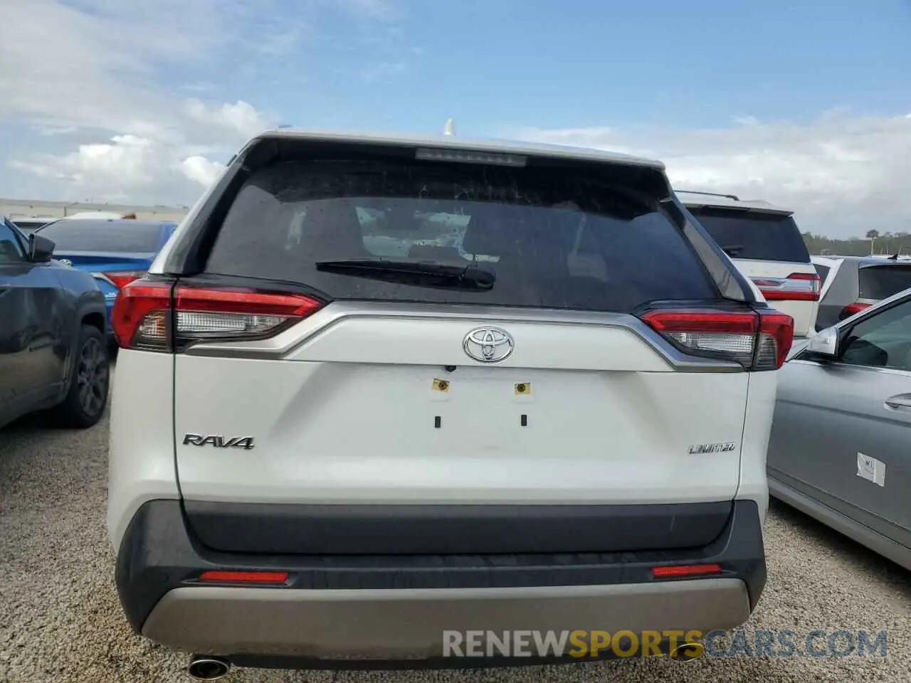 6 Photograph of a damaged car JTMY1RFV4PD112567 TOYOTA RAV4 2023