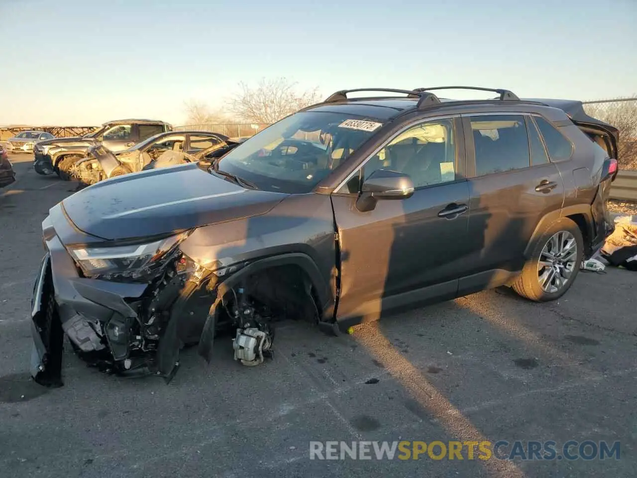 1 Фотография поврежденного автомобиля 2T3A1RFV0RC470211 TOYOTA RAV4 2024