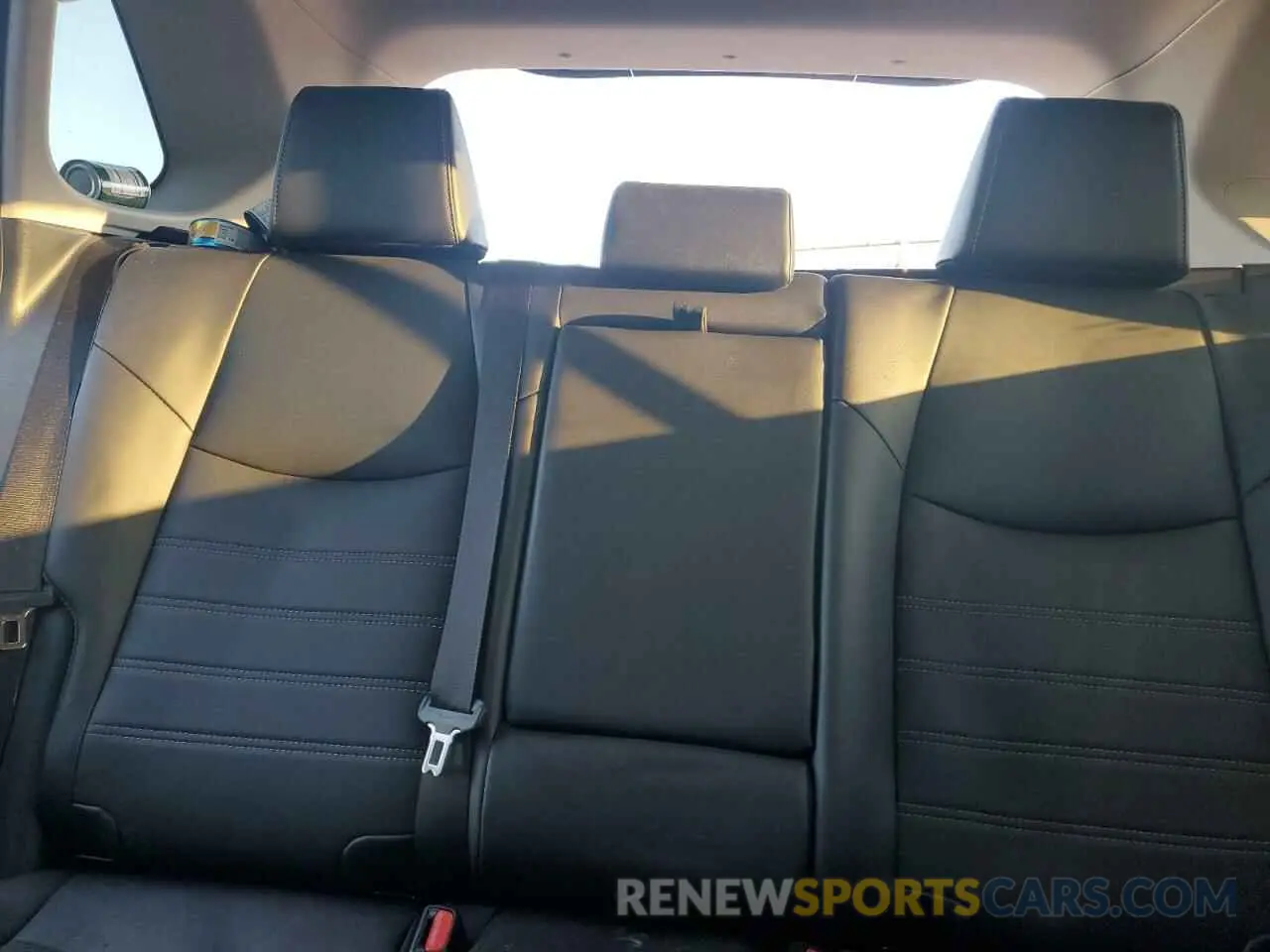 10 Фотография поврежденного автомобиля 2T3A1RFV0RC470211 TOYOTA RAV4 2024