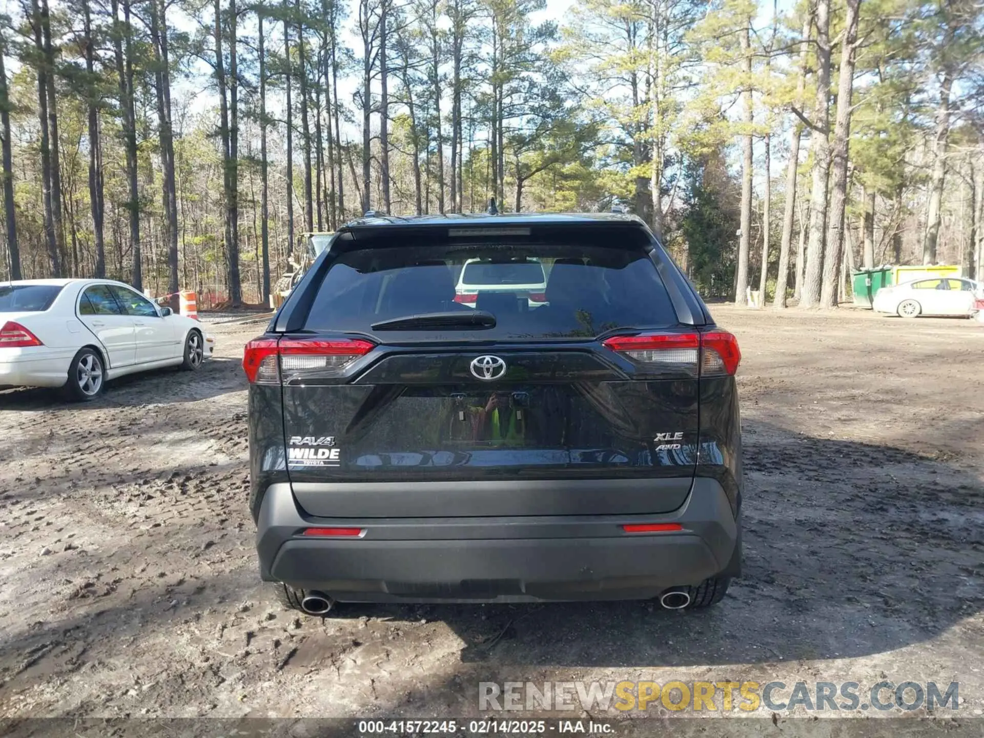 16 Photograph of a damaged car 2T3A1RFV0RW453018 TOYOTA RAV4 2024