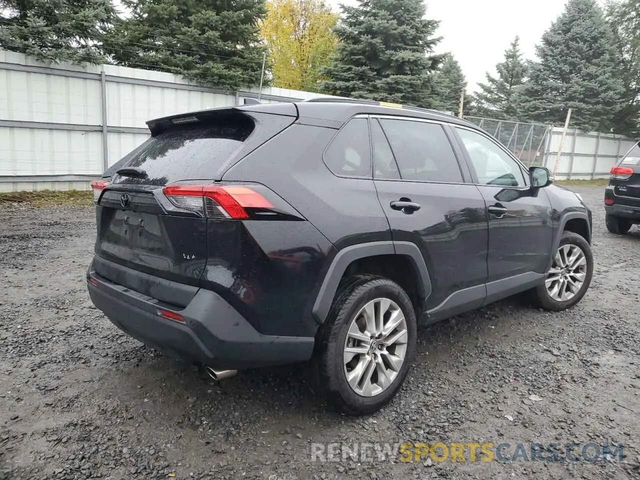 3 Photograph of a damaged car 2T3A1RFV2RC403948 TOYOTA RAV4 2024