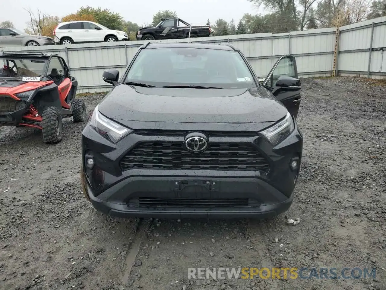5 Photograph of a damaged car 2T3A1RFV2RC403948 TOYOTA RAV4 2024