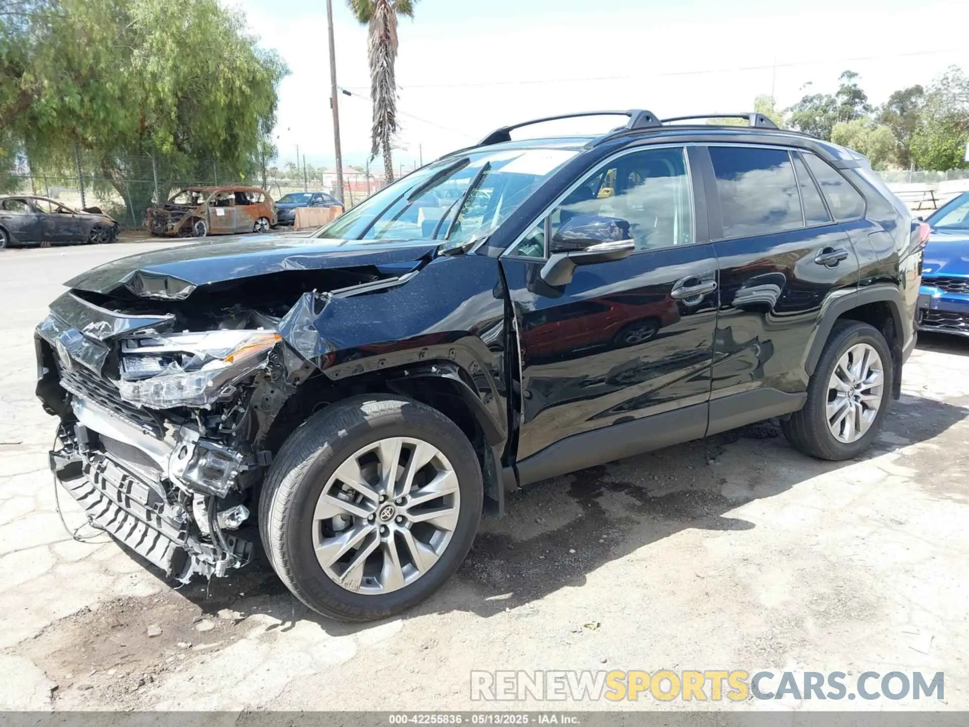 2 Photograph of a damaged car 2T3A1RFV2RC426338 TOYOTA RAV4 2024