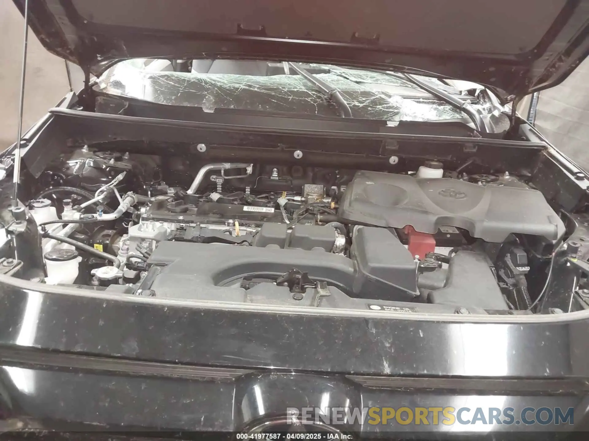 10 Photograph of a damaged car 2T3A1RFV3RC405031 TOYOTA RAV4 2024