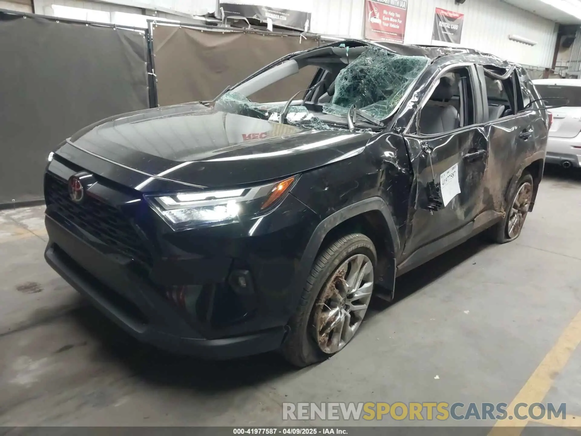 2 Photograph of a damaged car 2T3A1RFV3RC405031 TOYOTA RAV4 2024