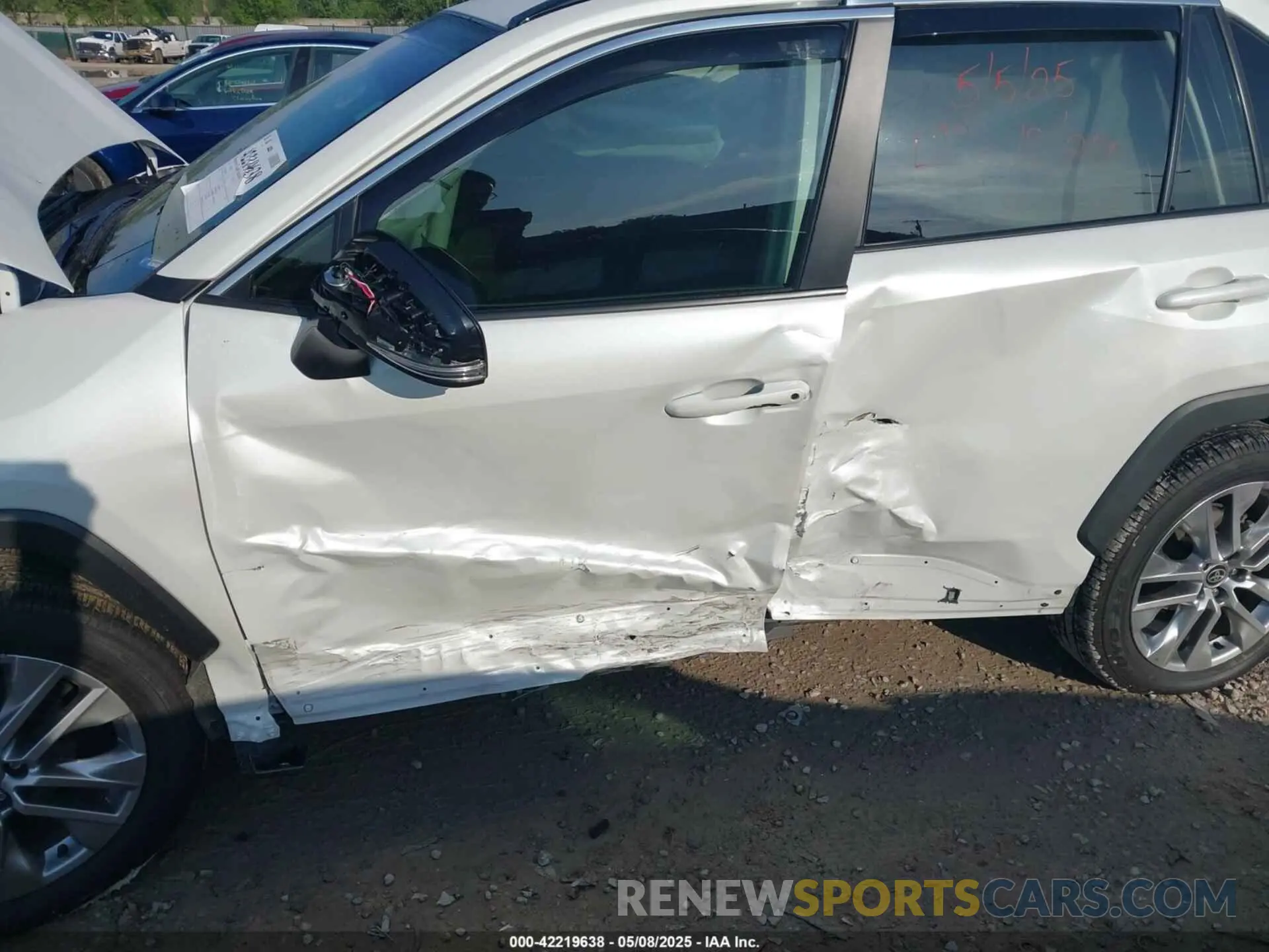 6 Photograph of a damaged car 2T3A1RFV5RW452270 TOYOTA RAV4 2024
