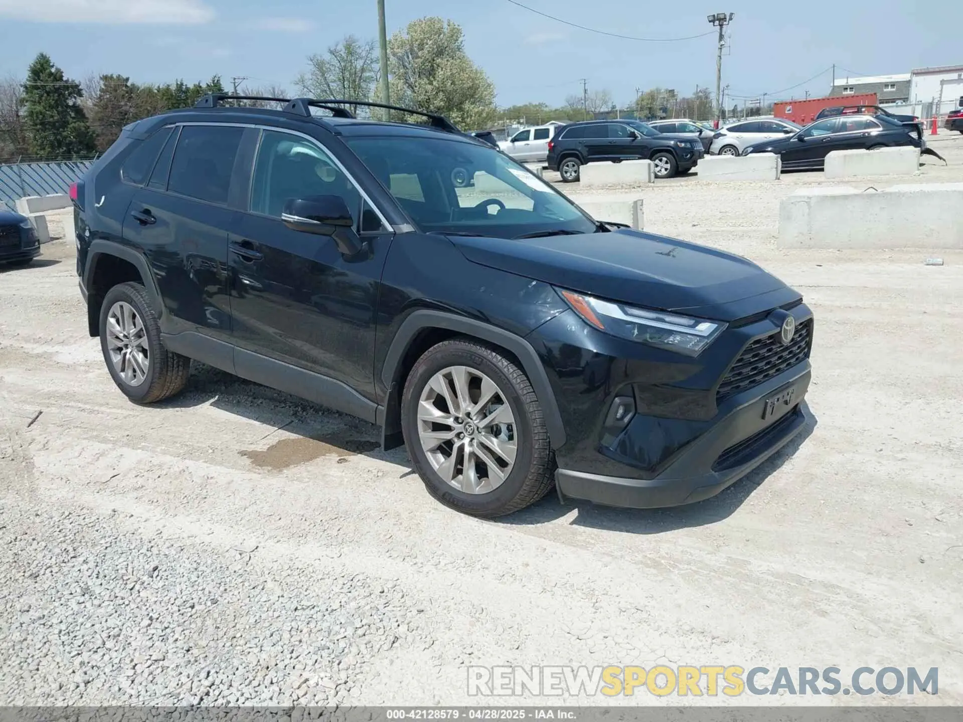 1 Фотография поврежденного автомобиля 2T3A1RFV5RW469473 TOYOTA RAV4 2024