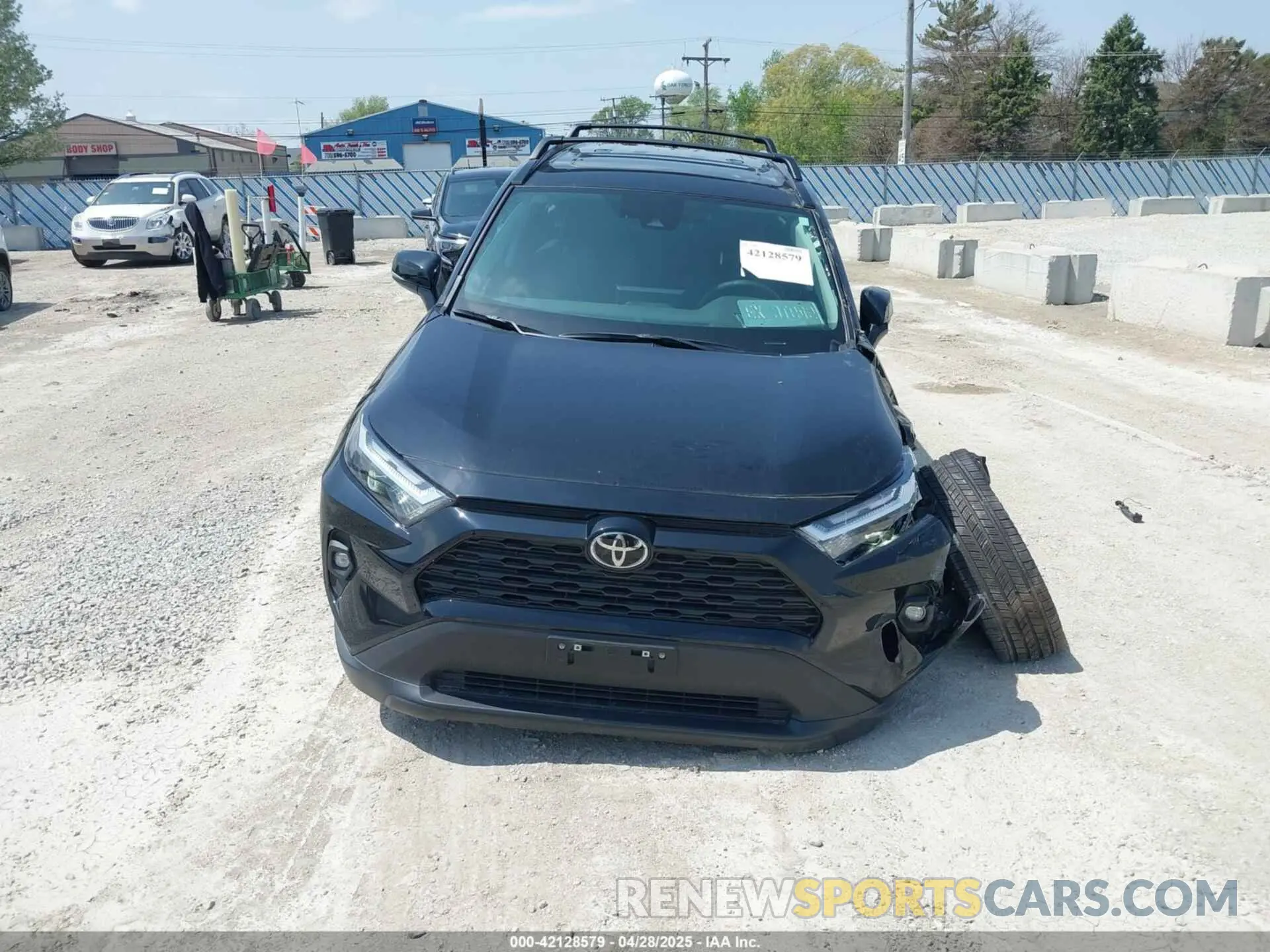 12 Фотография поврежденного автомобиля 2T3A1RFV5RW469473 TOYOTA RAV4 2024