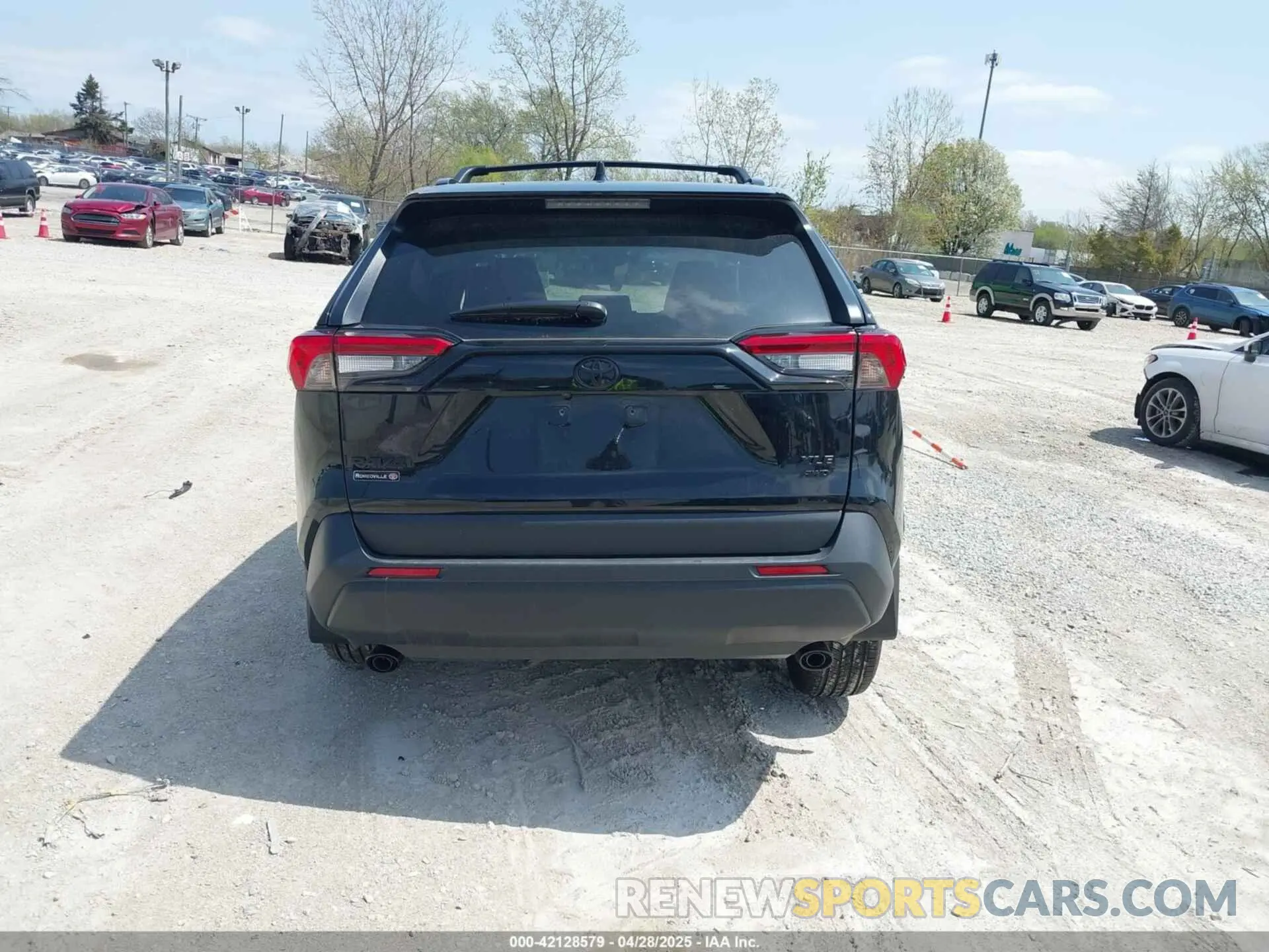 16 Фотография поврежденного автомобиля 2T3A1RFV5RW469473 TOYOTA RAV4 2024