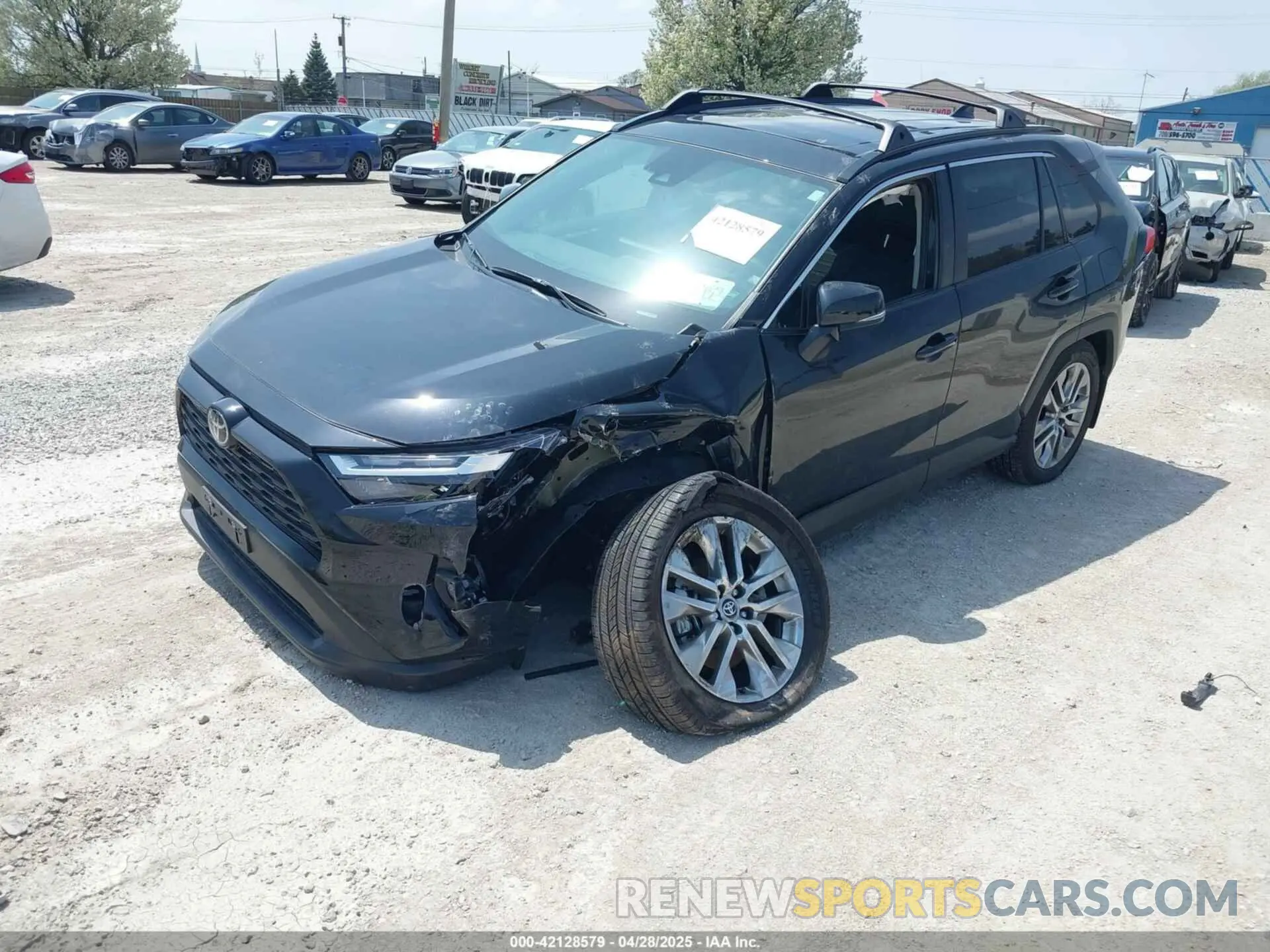 2 Фотография поврежденного автомобиля 2T3A1RFV5RW469473 TOYOTA RAV4 2024