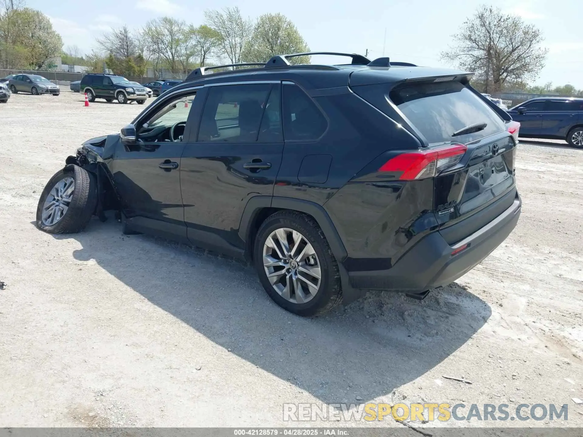 3 Фотография поврежденного автомобиля 2T3A1RFV5RW469473 TOYOTA RAV4 2024