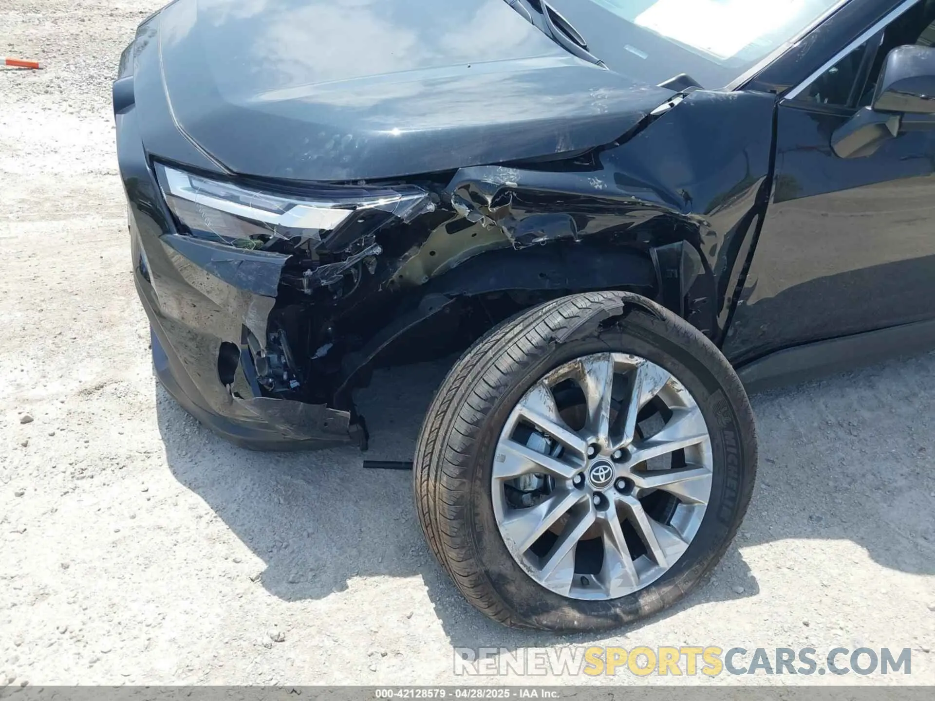 6 Фотография поврежденного автомобиля 2T3A1RFV5RW469473 TOYOTA RAV4 2024