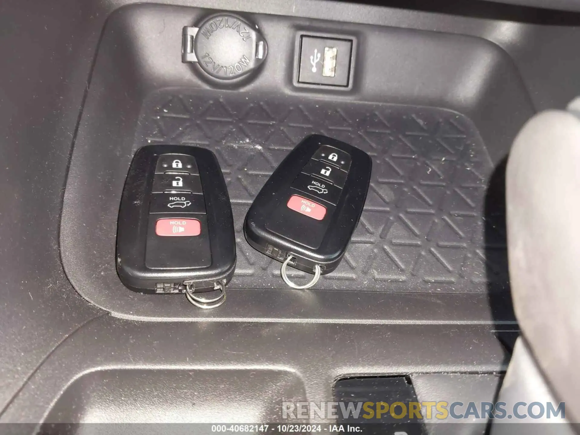 11 Фотография поврежденного автомобиля 2T3A1RFV5RW483129 TOYOTA RAV4 2024