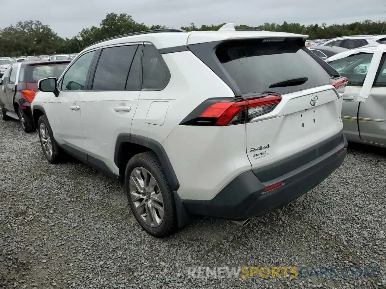 2 Фотография поврежденного автомобиля 2T3A1RFV8RW413575 TOYOTA RAV4 2024