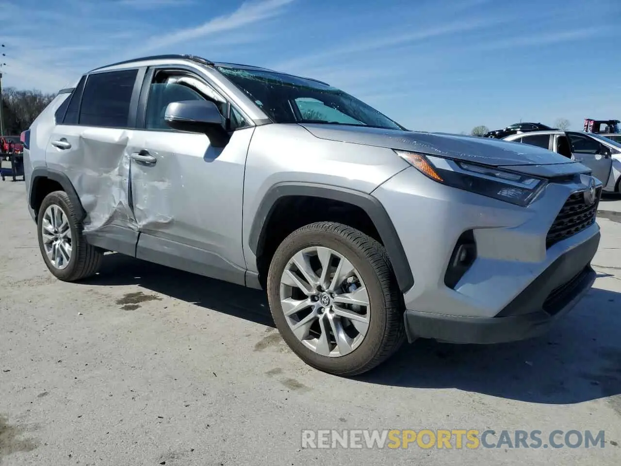 4 Photograph of a damaged car 2T3A1RFV9RC400917 TOYOTA RAV4 2024