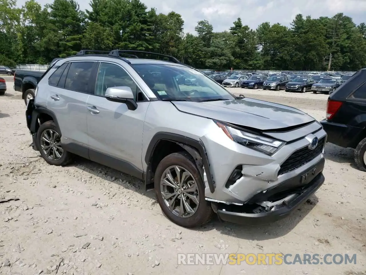 4 Photograph of a damaged car 2T3B6RFV9RW054887 TOYOTA RAV4 2024