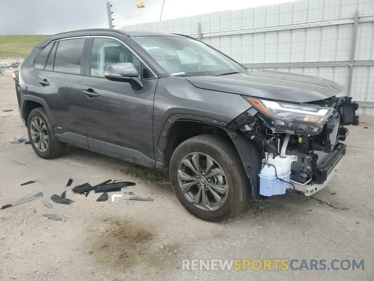 4 Photograph of a damaged car 2T3B6RFVXRW062450 TOYOTA RAV4 2024