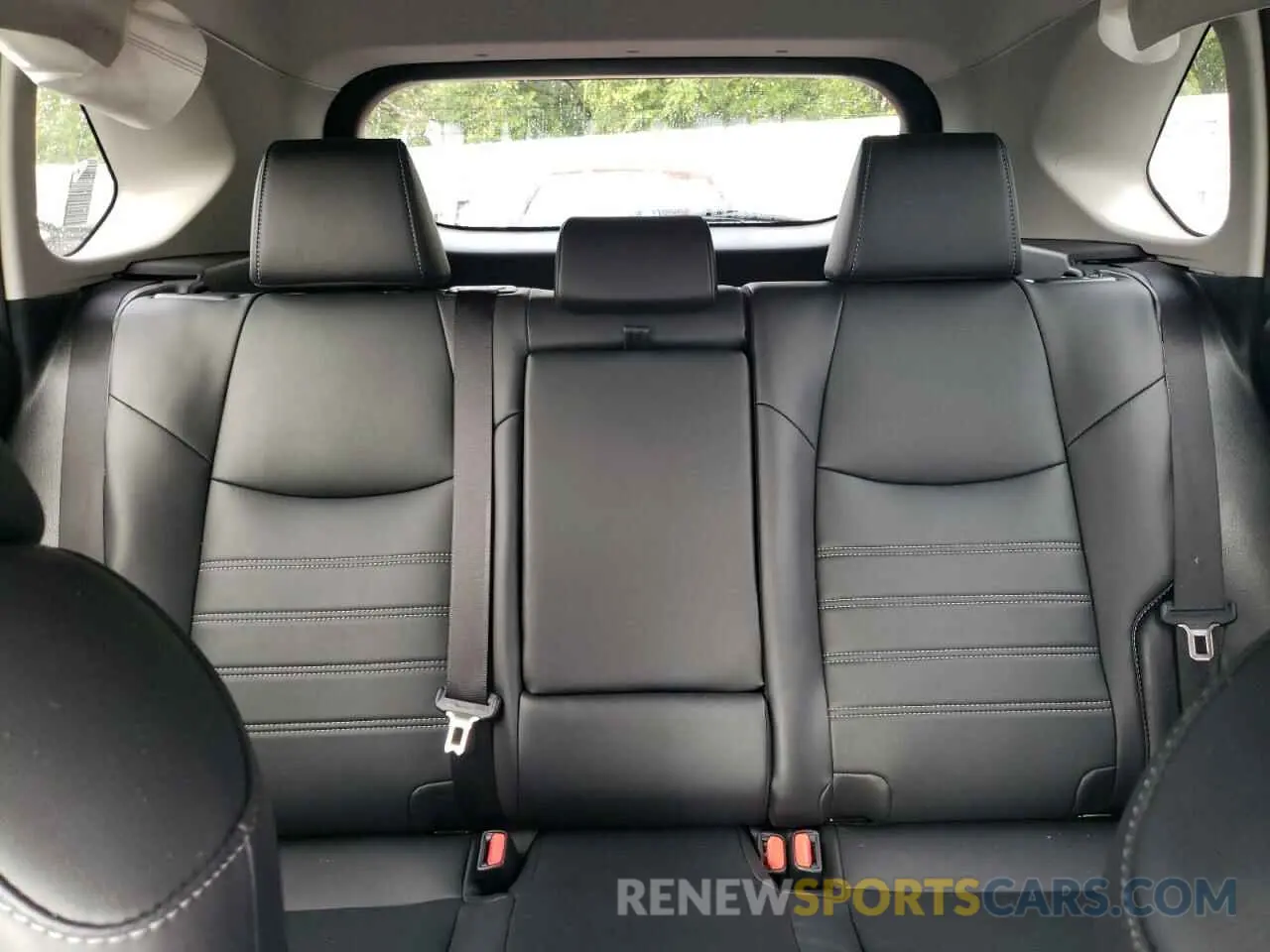 10 Фотография поврежденного автомобиля 2T3C1RFV0RC278487 TOYOTA RAV4 2024