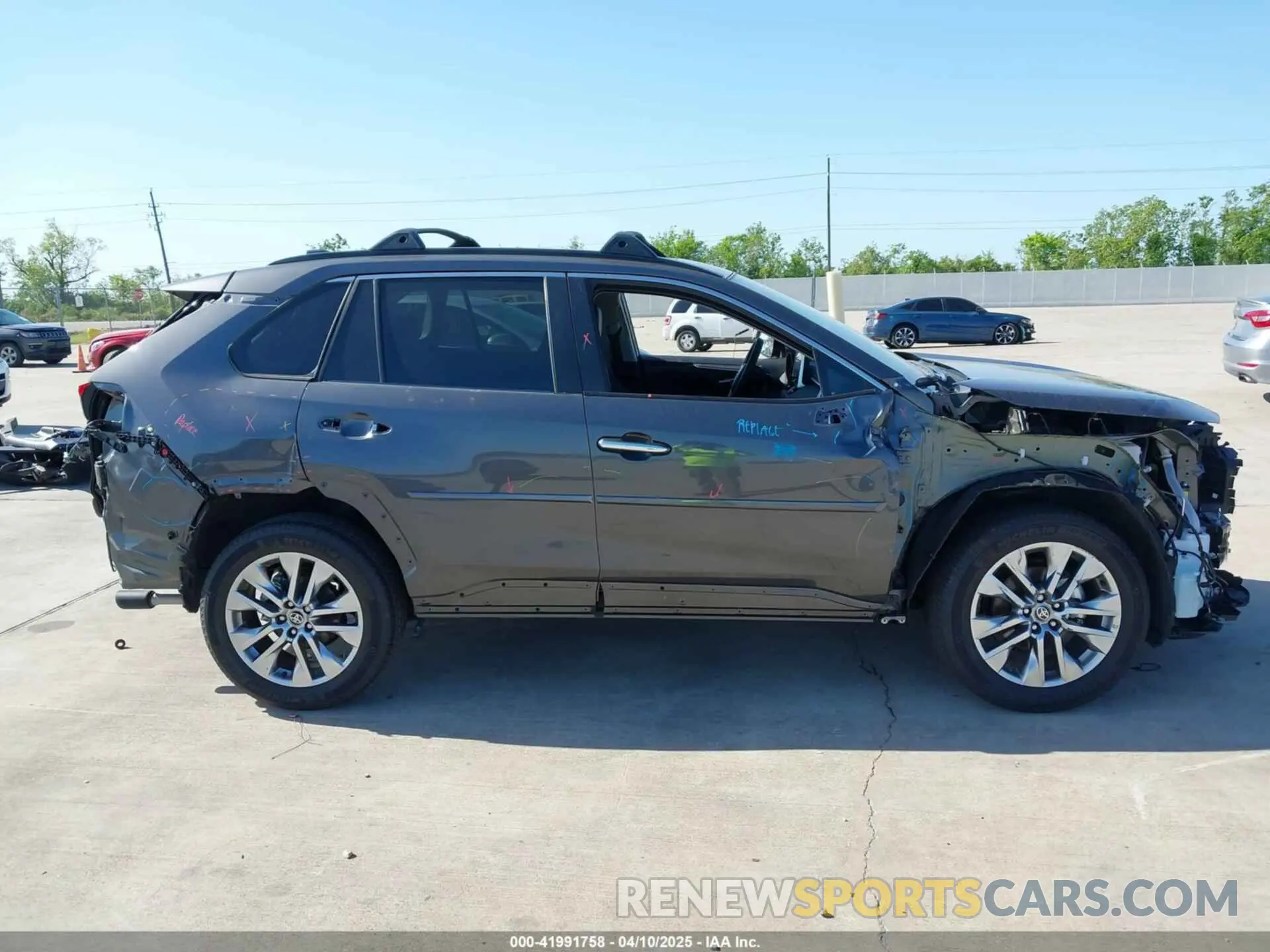 13 Photograph of a damaged car 2T3C1RFV0RW342137 TOYOTA RAV4 2024