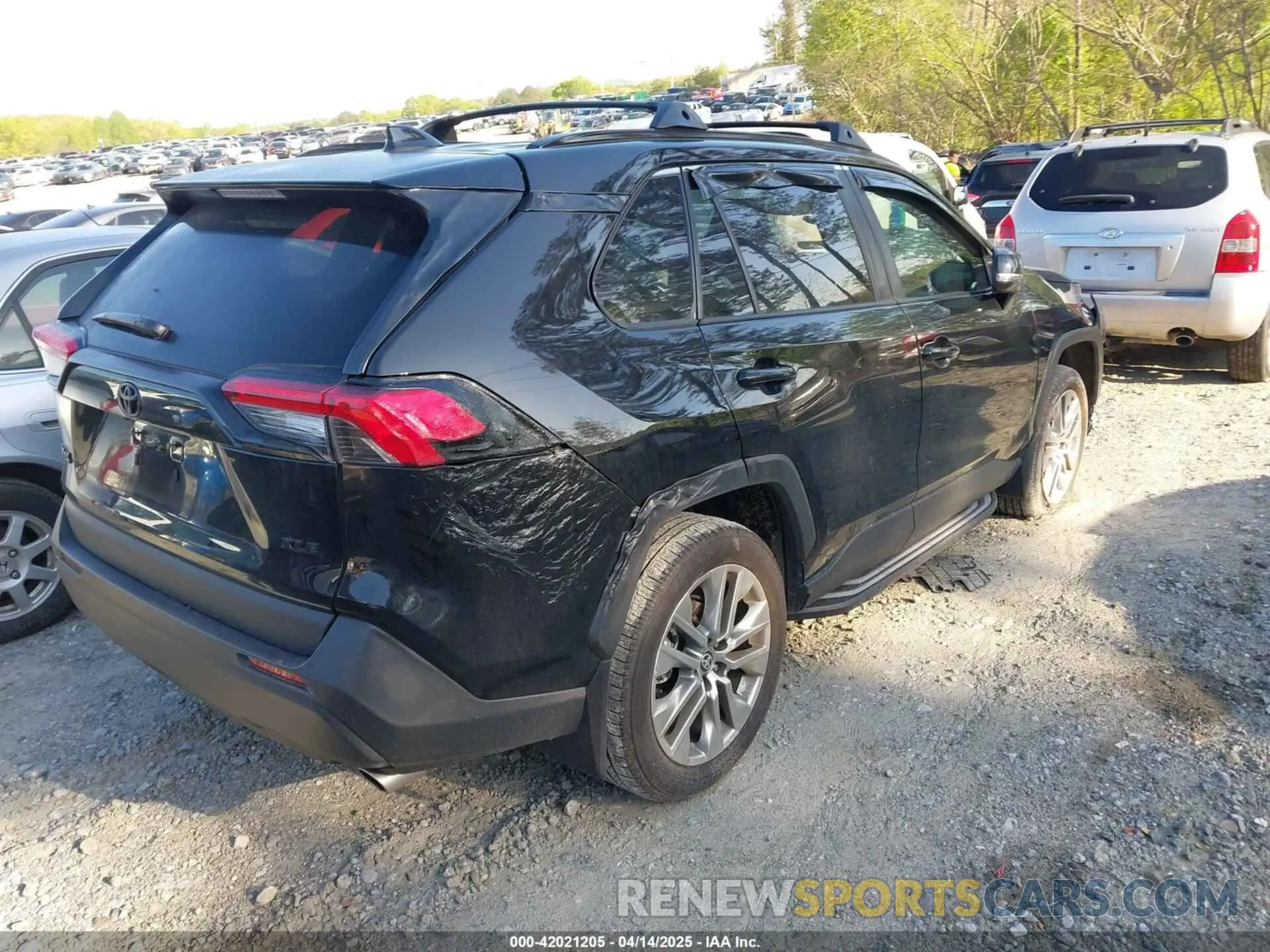4 Photograph of a damaged car 2T3C1RFV1RW328165 TOYOTA RAV4 2024
