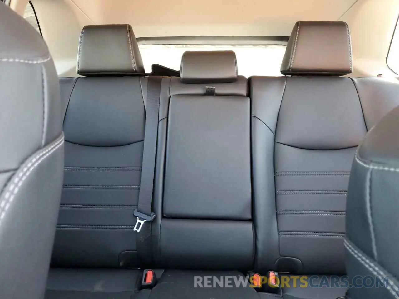 10 Фотография поврежденного автомобиля 2T3C1RFV2RC254028 TOYOTA RAV4 2024