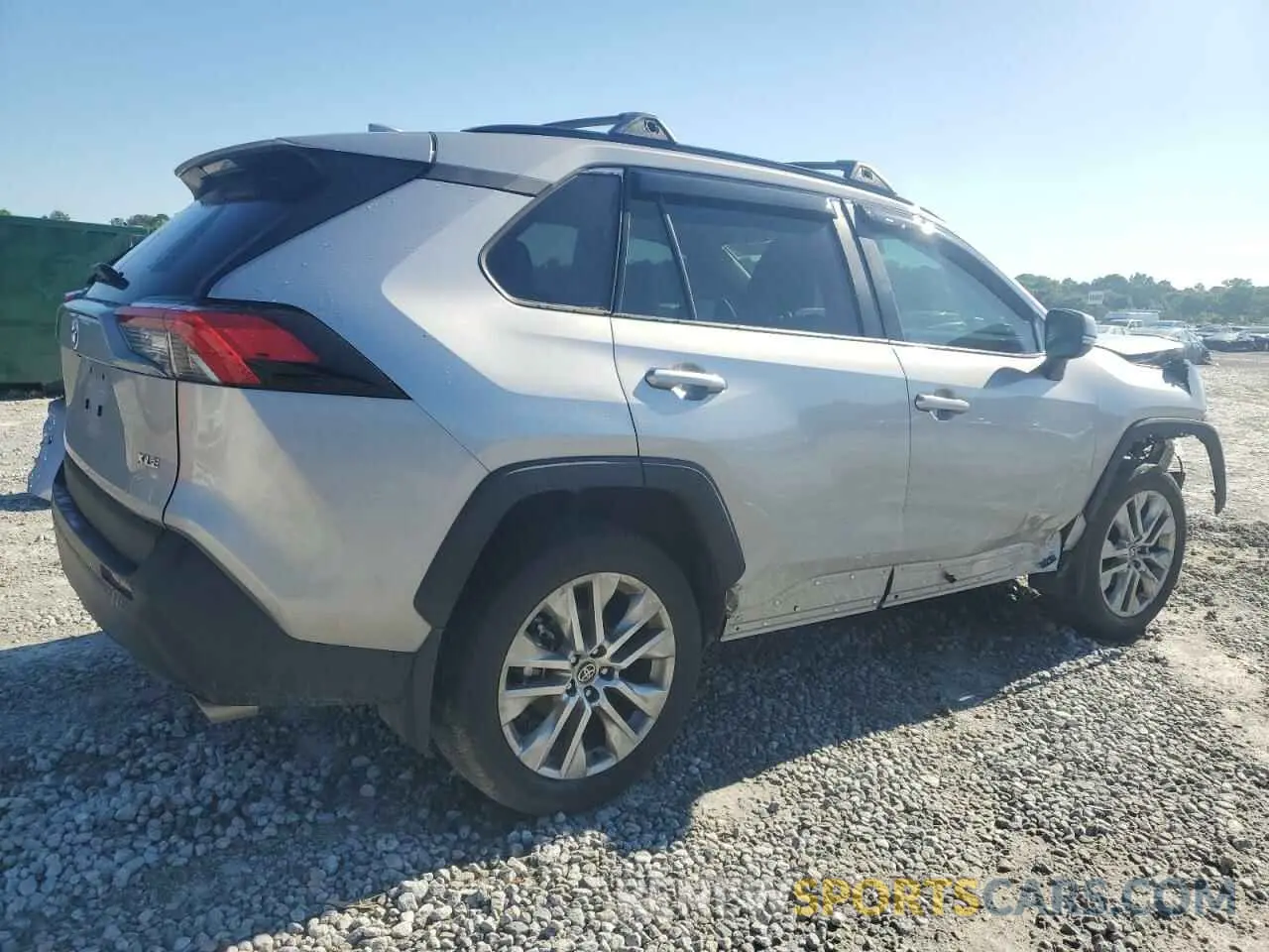 3 Фотография поврежденного автомобиля 2T3C1RFV2RC286896 TOYOTA RAV4 2024