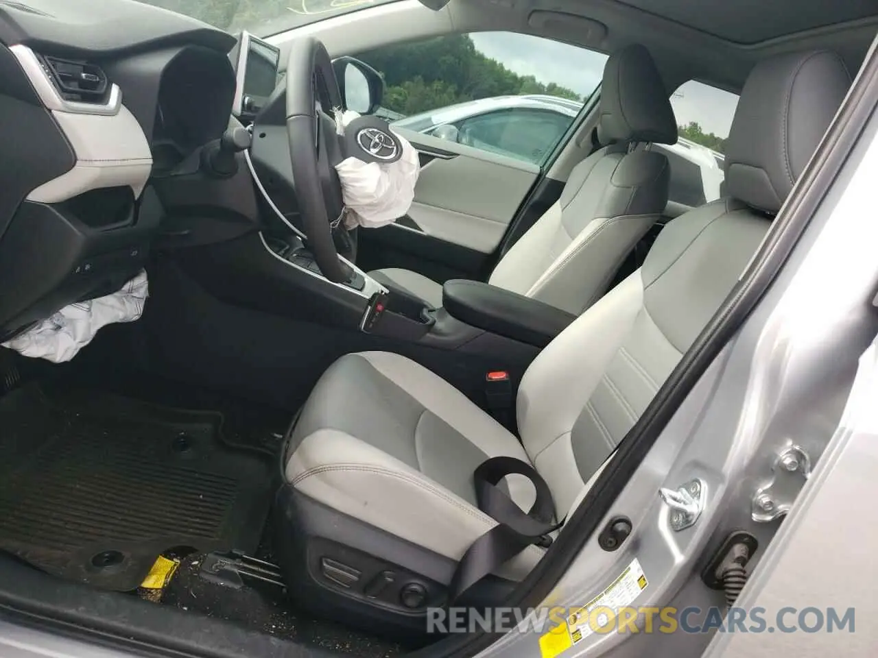7 Фотография поврежденного автомобиля 2T3C1RFV2RC286896 TOYOTA RAV4 2024