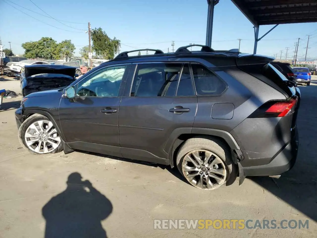 2 Photograph of a damaged car 2T3C1RFV2RC296280 TOYOTA RAV4 2024