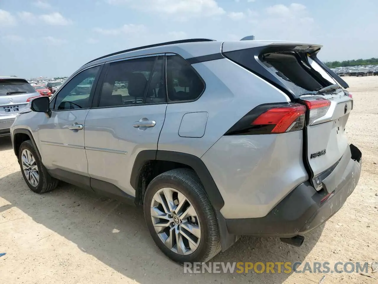 2 Фотография поврежденного автомобиля 2T3C1RFV2RW363099 TOYOTA RAV4 2024