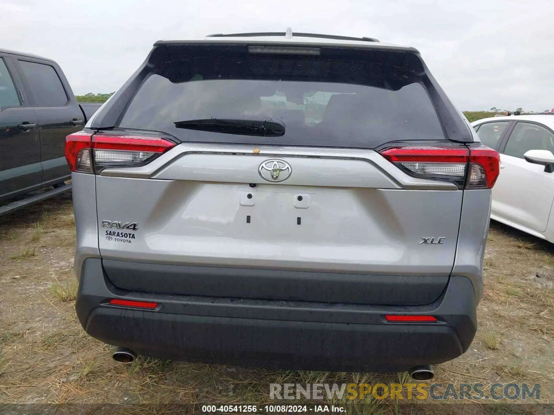 16 Photograph of a damaged car 2T3C1RFV4RC257447 TOYOTA RAV4 2024