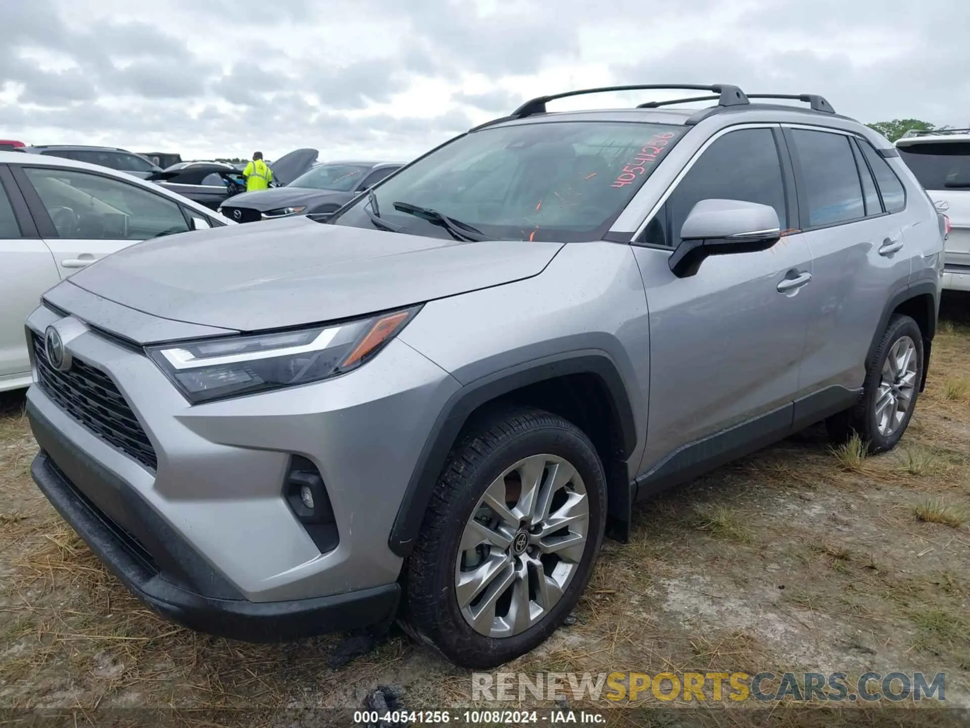 2 Photograph of a damaged car 2T3C1RFV4RC257447 TOYOTA RAV4 2024