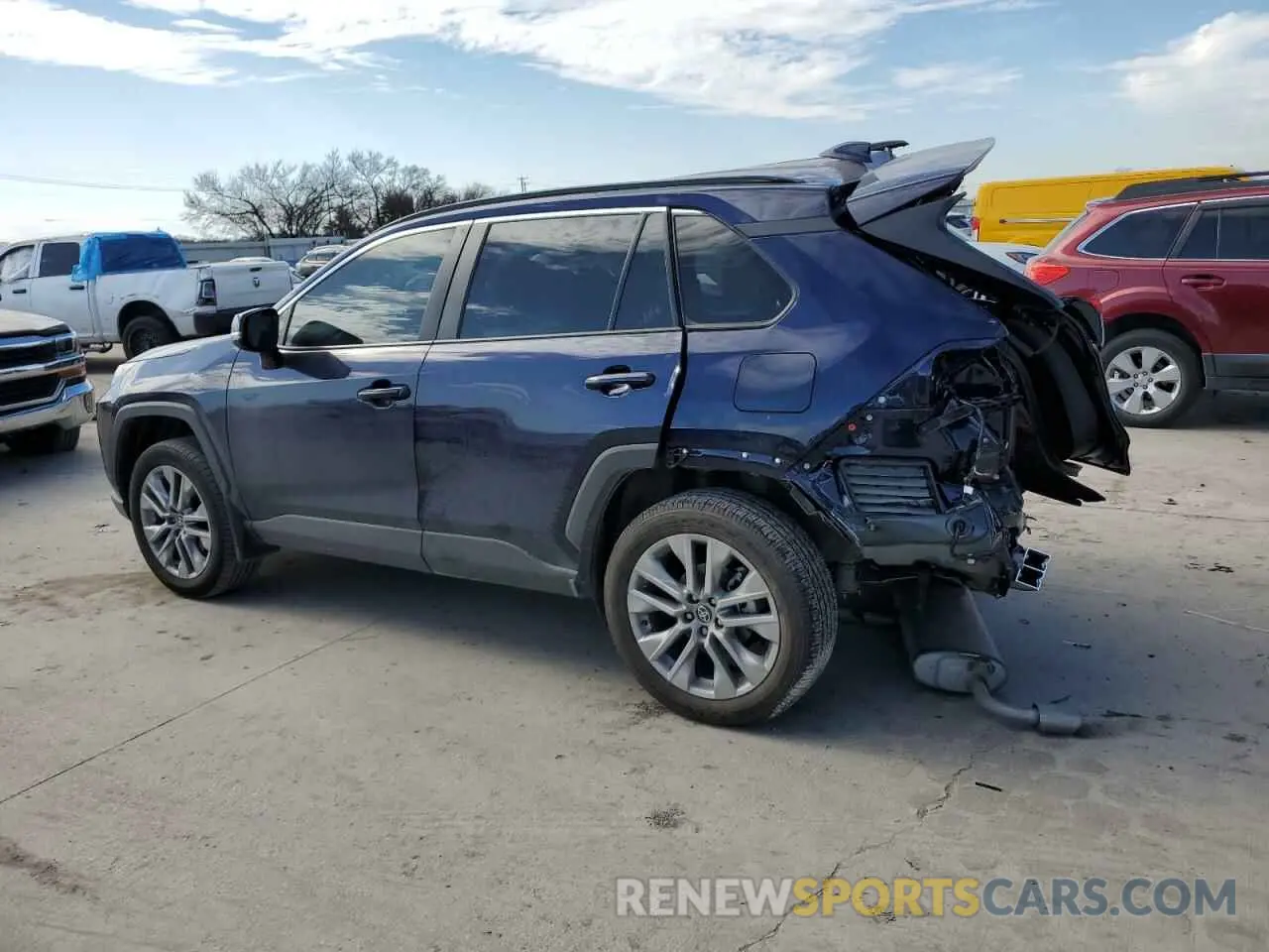 2 Photograph of a damaged car 2T3C1RFV4RW313580 TOYOTA RAV4 2024