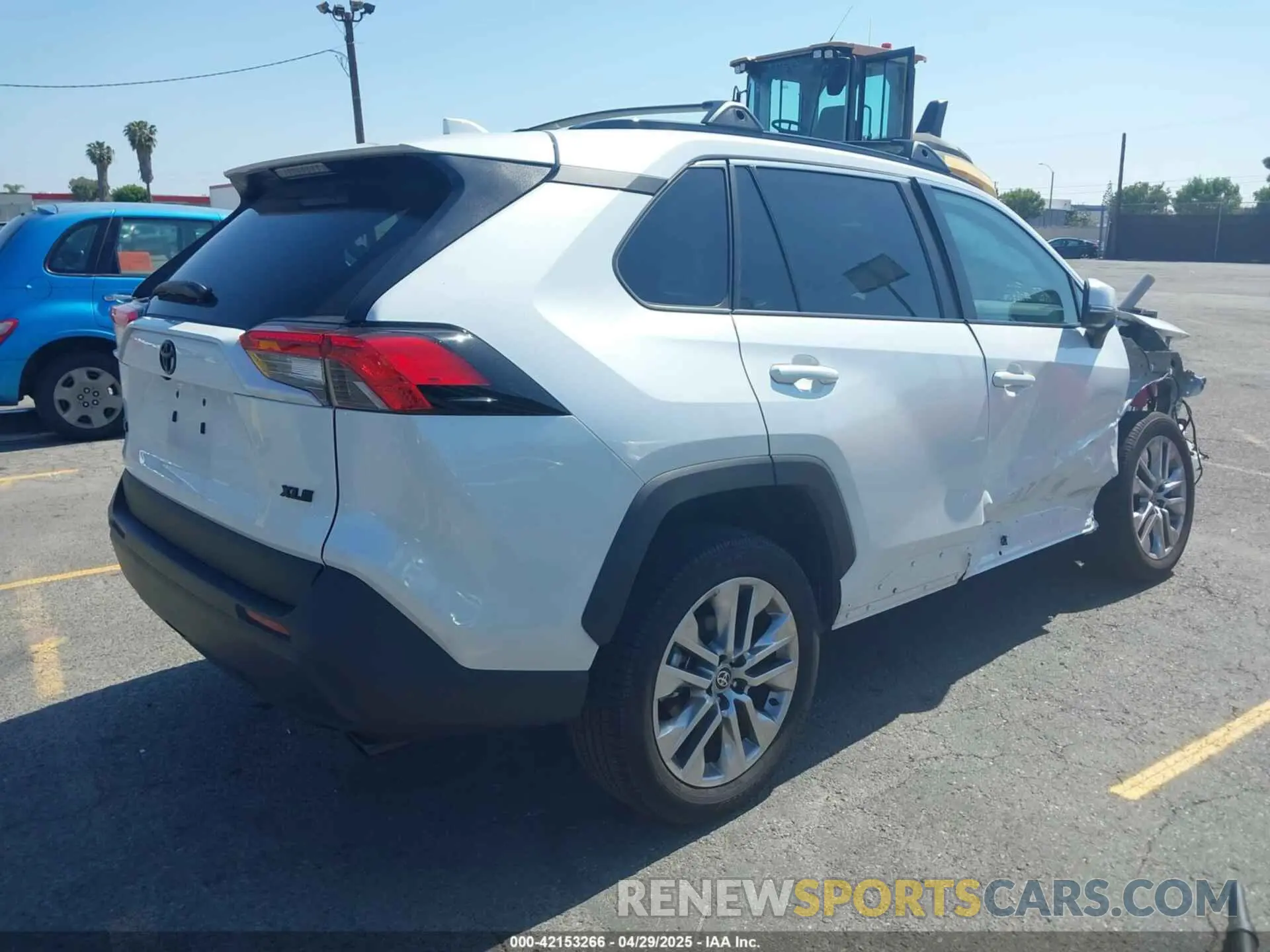 4 Photograph of a damaged car 2T3C1RFV4RW326099 TOYOTA RAV4 2024