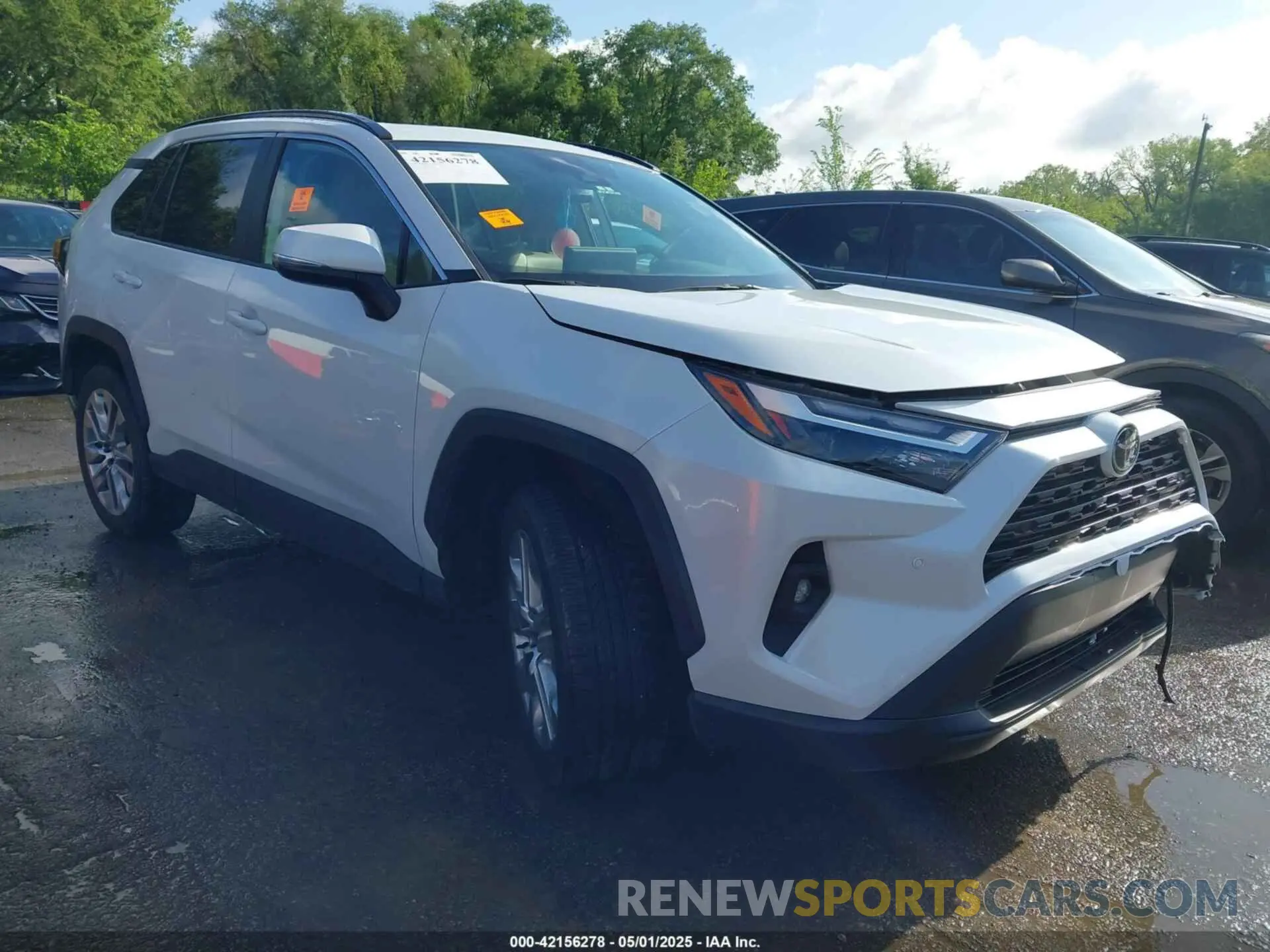 1 Фотография поврежденного автомобиля 2T3C1RFV5RW335409 TOYOTA RAV4 2024