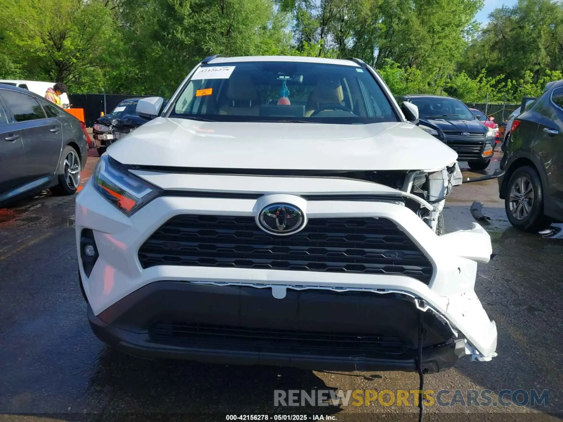 12 Фотография поврежденного автомобиля 2T3C1RFV5RW335409 TOYOTA RAV4 2024