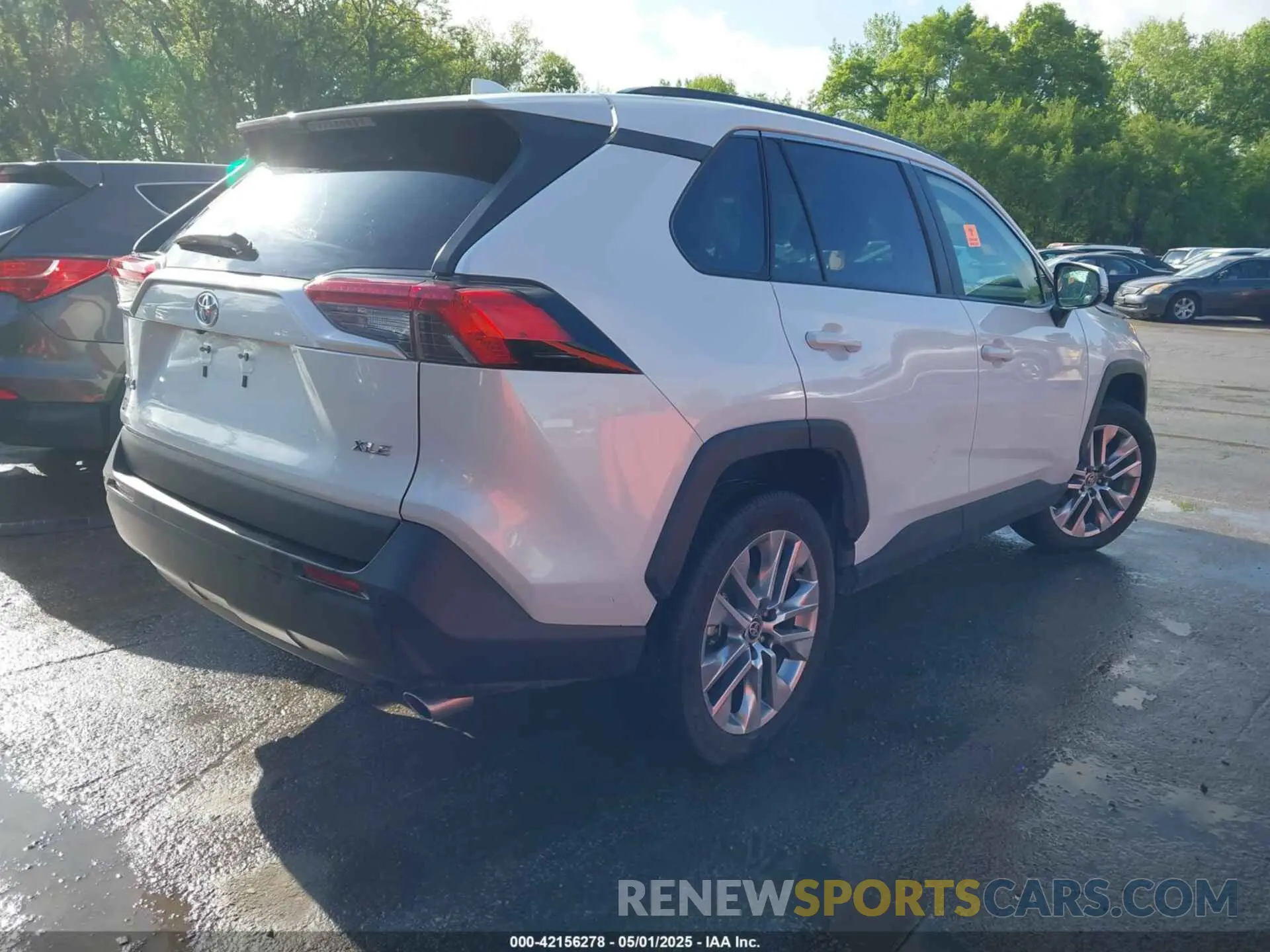 4 Фотография поврежденного автомобиля 2T3C1RFV5RW335409 TOYOTA RAV4 2024