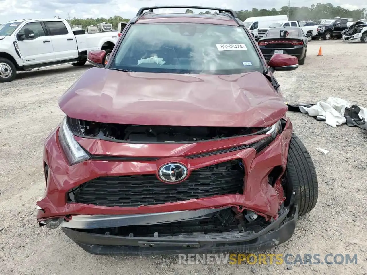 5 Photograph of a damaged car 2T3C1RFV5RW337645 TOYOTA RAV4 2024
