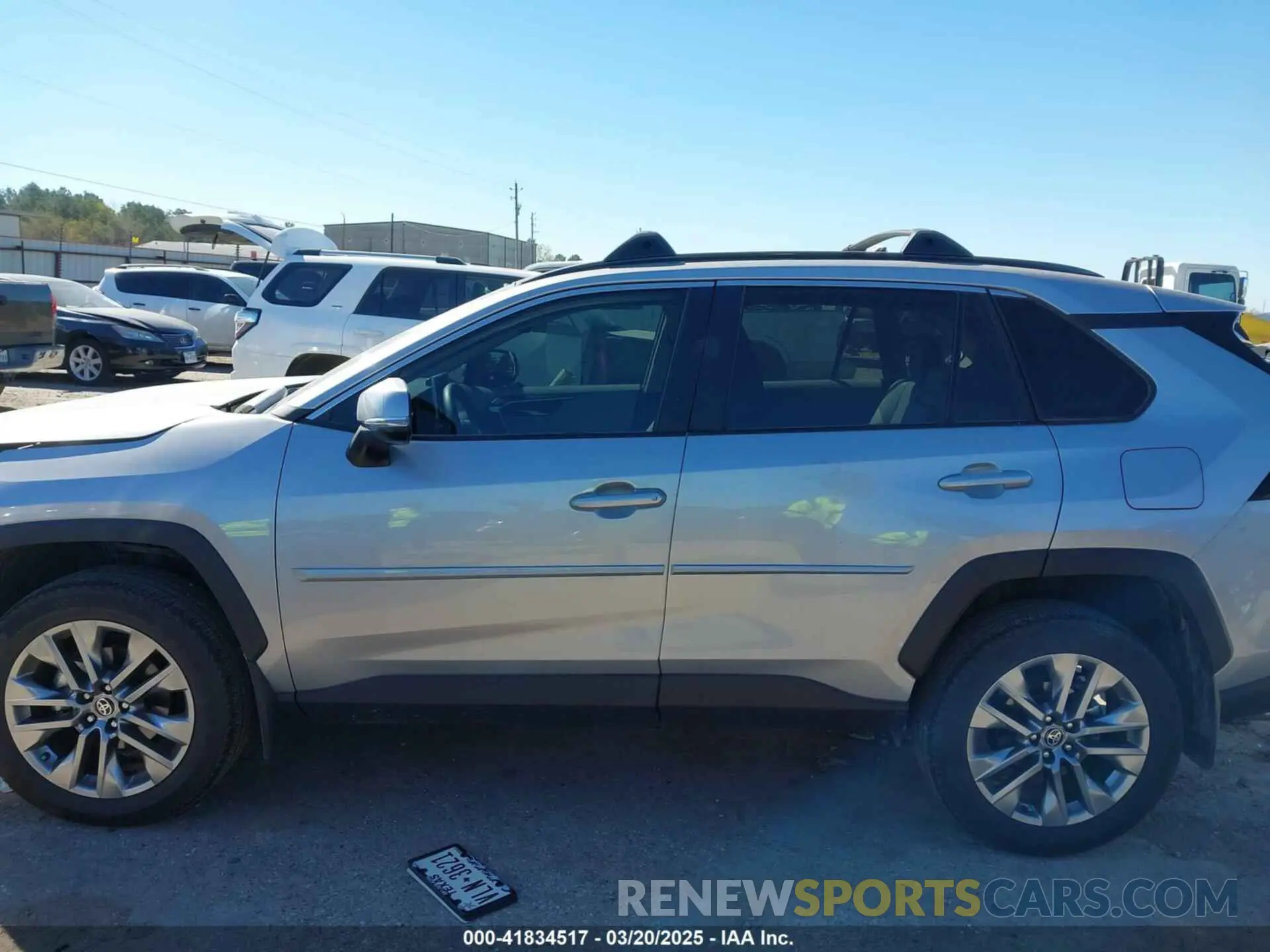 14 Photograph of a damaged car 2T3C1RFV5RW339525 TOYOTA RAV4 2024