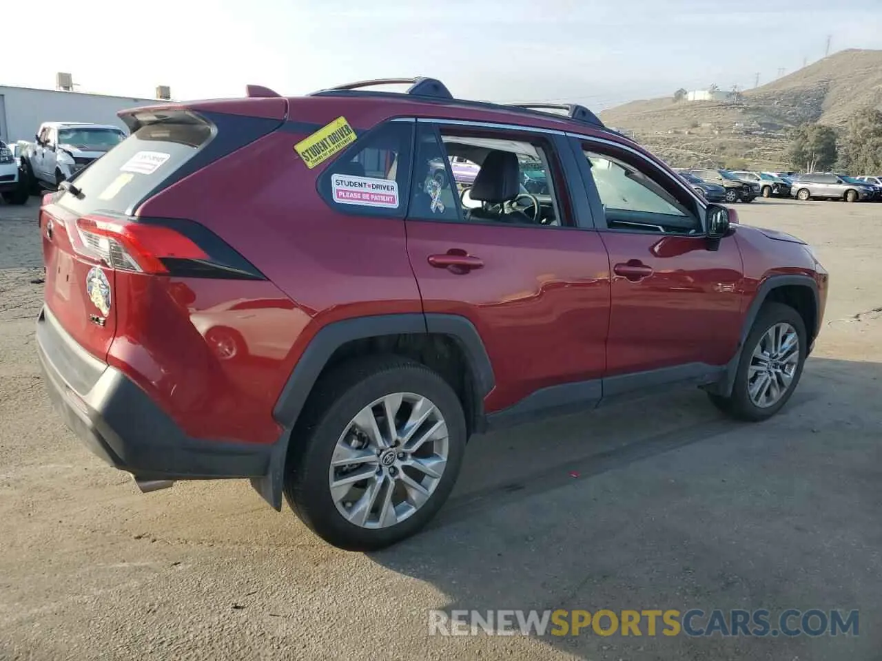 3 Фотография поврежденного автомобиля 2T3C1RFV6RW304573 TOYOTA RAV4 2024