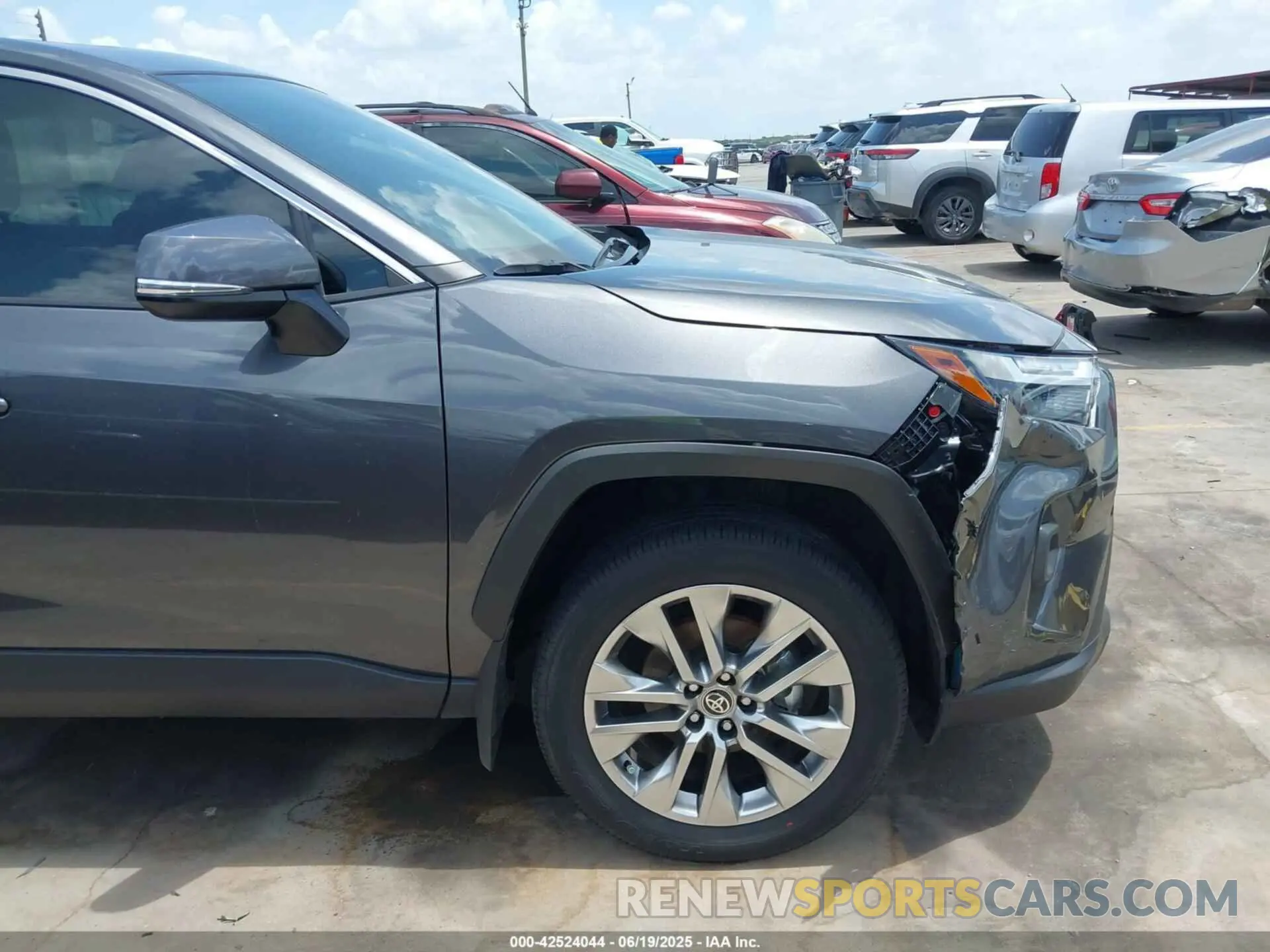 18 Photograph of a damaged car 2T3C1RFV6RW309692 TOYOTA RAV4 2024
