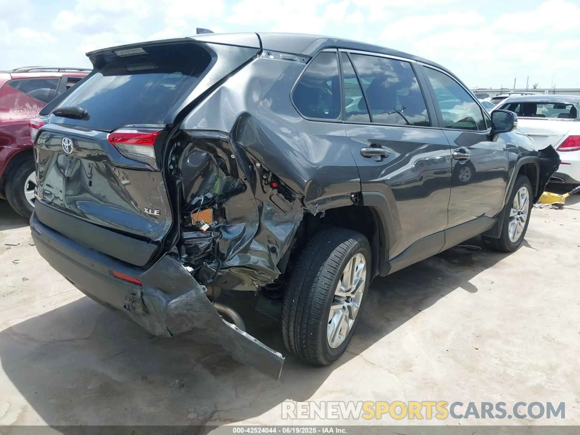 4 Photograph of a damaged car 2T3C1RFV6RW309692 TOYOTA RAV4 2024